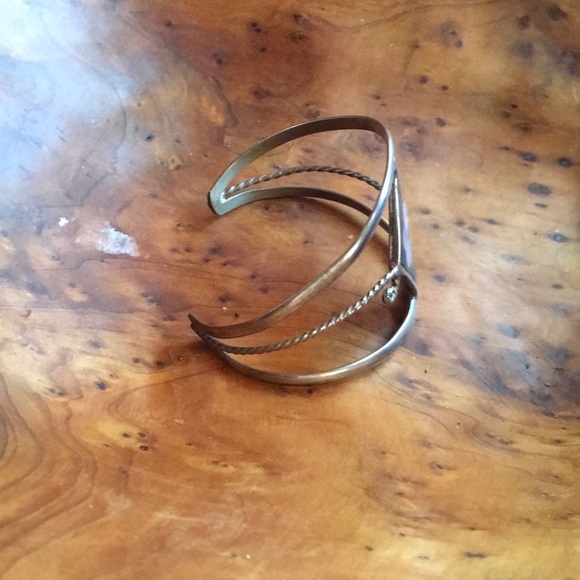 Perfect for a young girl. - Picture 4 of 5